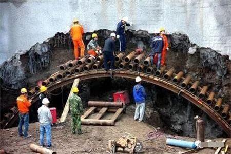 湖州隧道钢花管支护案例
